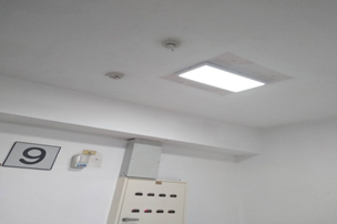 宿舍區LED照明燈具:消耗電功率由20W*4/盞調降為10W/盞2